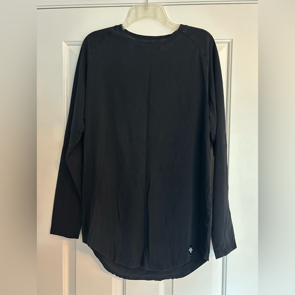 Size Large YoungLA Black Long Sleeve Men's Shirt